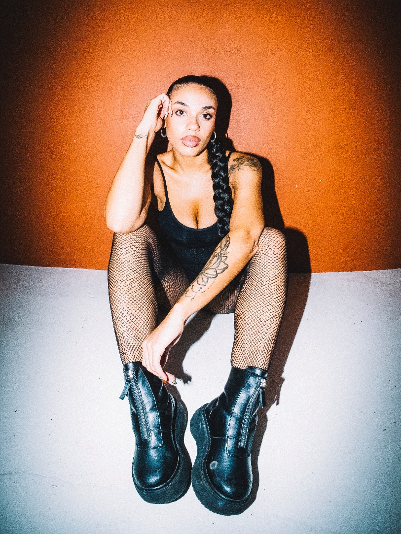 Charis - Atlantis Modelling Agency